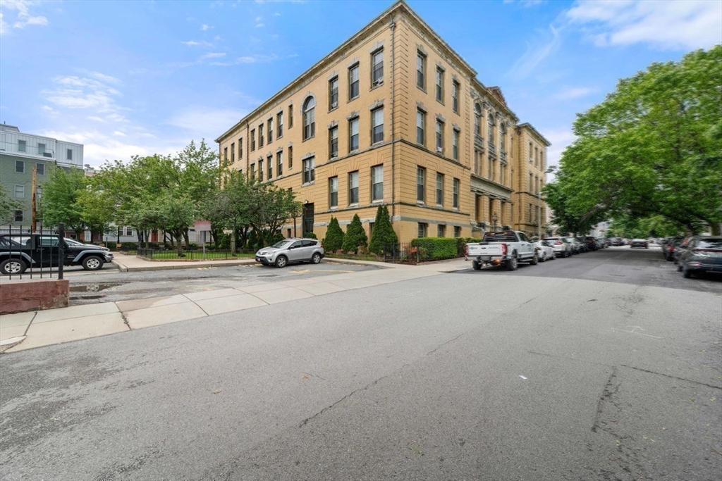 350 West Fourth Street, Unit 103 Boston, MA 02127 - Photo 30 of 33