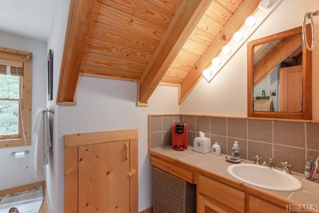 191 Panther Ridge Road Lake Toxaway, NC 28747 - Photo 35 of 46 Gallery Image 35