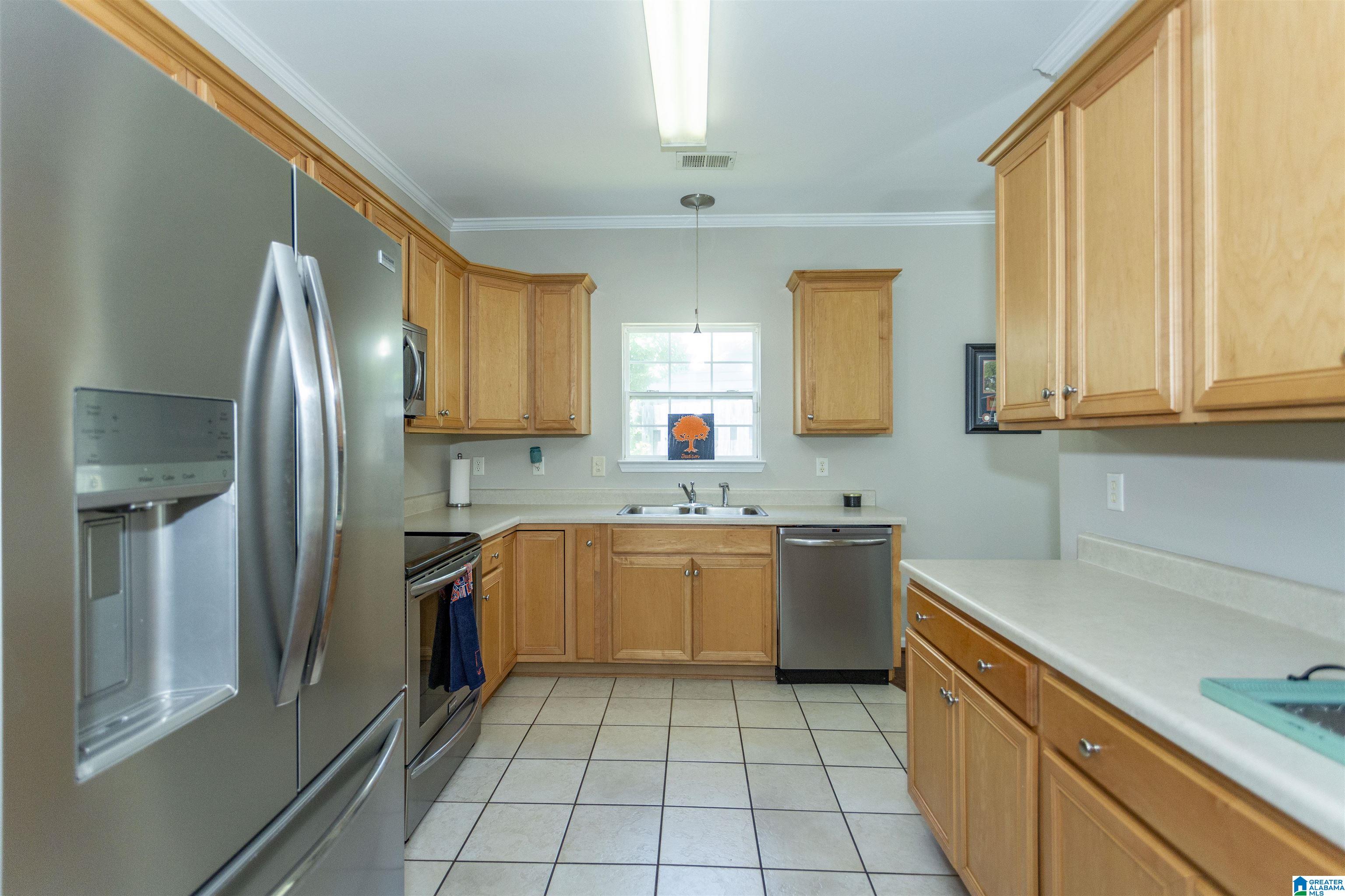 265 Nottingham Drive Calera, AL 35040 - Photo 13 of 38