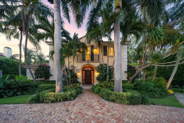 $14,995,000 | 223 Coral Lane, Palm Beach, FL 33480