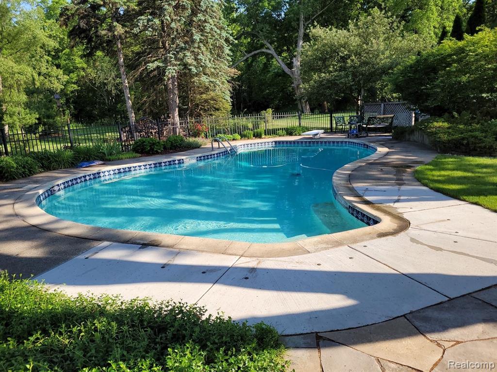 2675 Tower Hill Lane Rochester Hills, MI 48306 - Photo 36 of 44