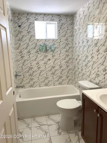 $2,100 | 4633 Burnside Drive, Tobyhanna, PA 18466