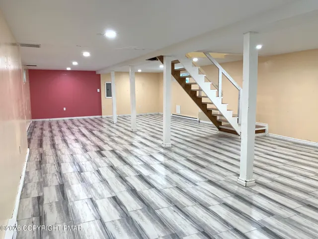 $2,100 | 4633 Burnside Drive, Tobyhanna, PA 18466