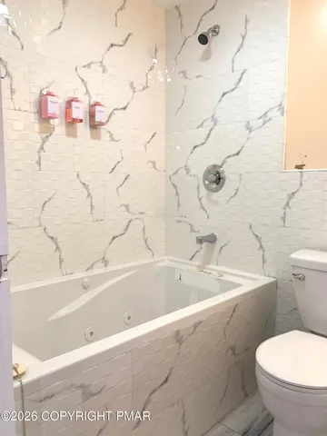 $2,100 | 4633 Burnside Drive, Tobyhanna, PA 18466