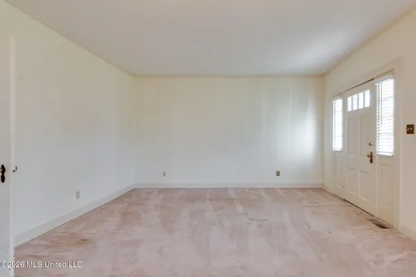 $150,000 | 104 East South Avenue, Crenshaw, MS 38621