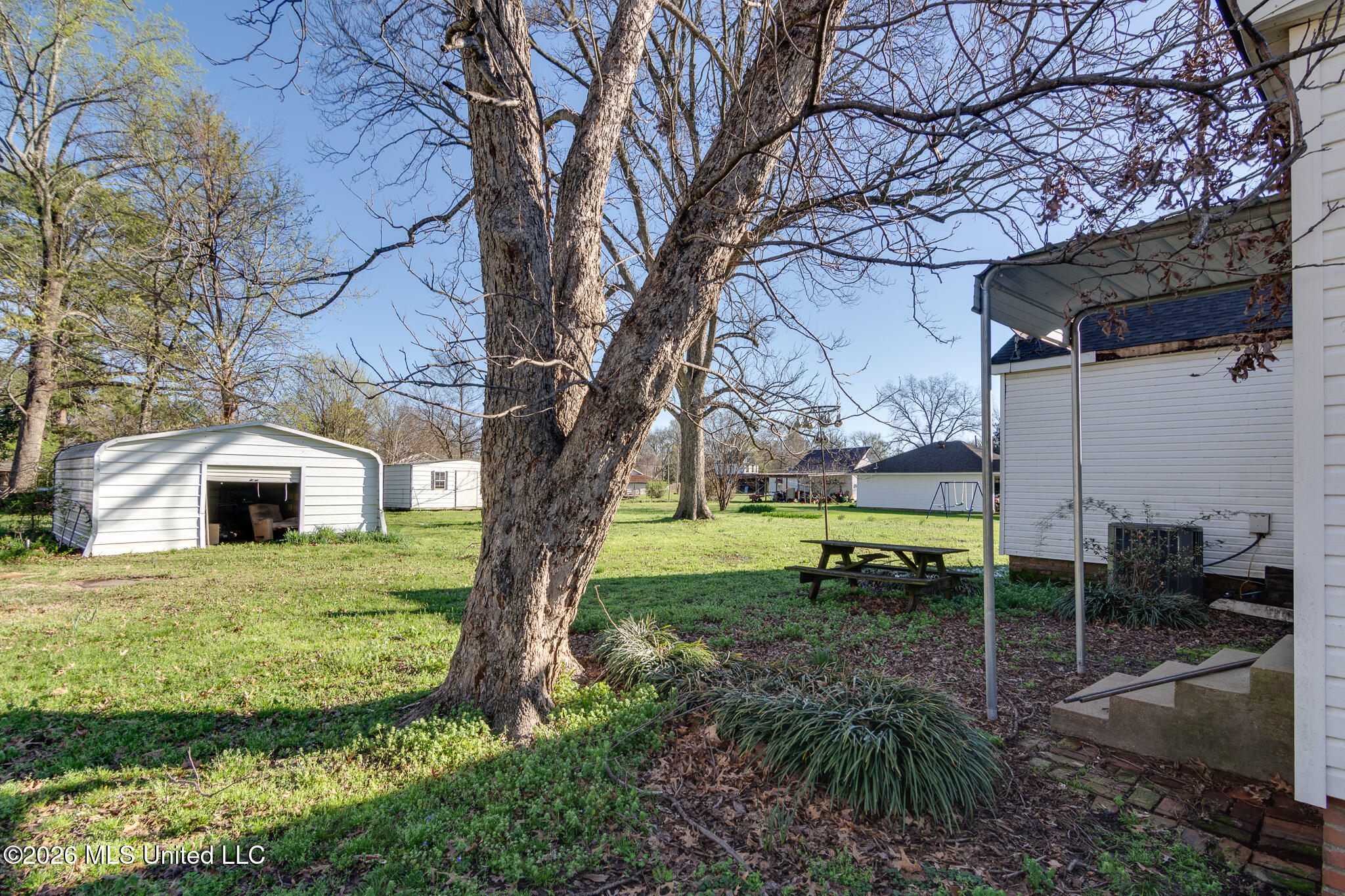 104 East South Avenue Crenshaw, MS 38621 - Photo 30 of 33 104 East South Avenue-42