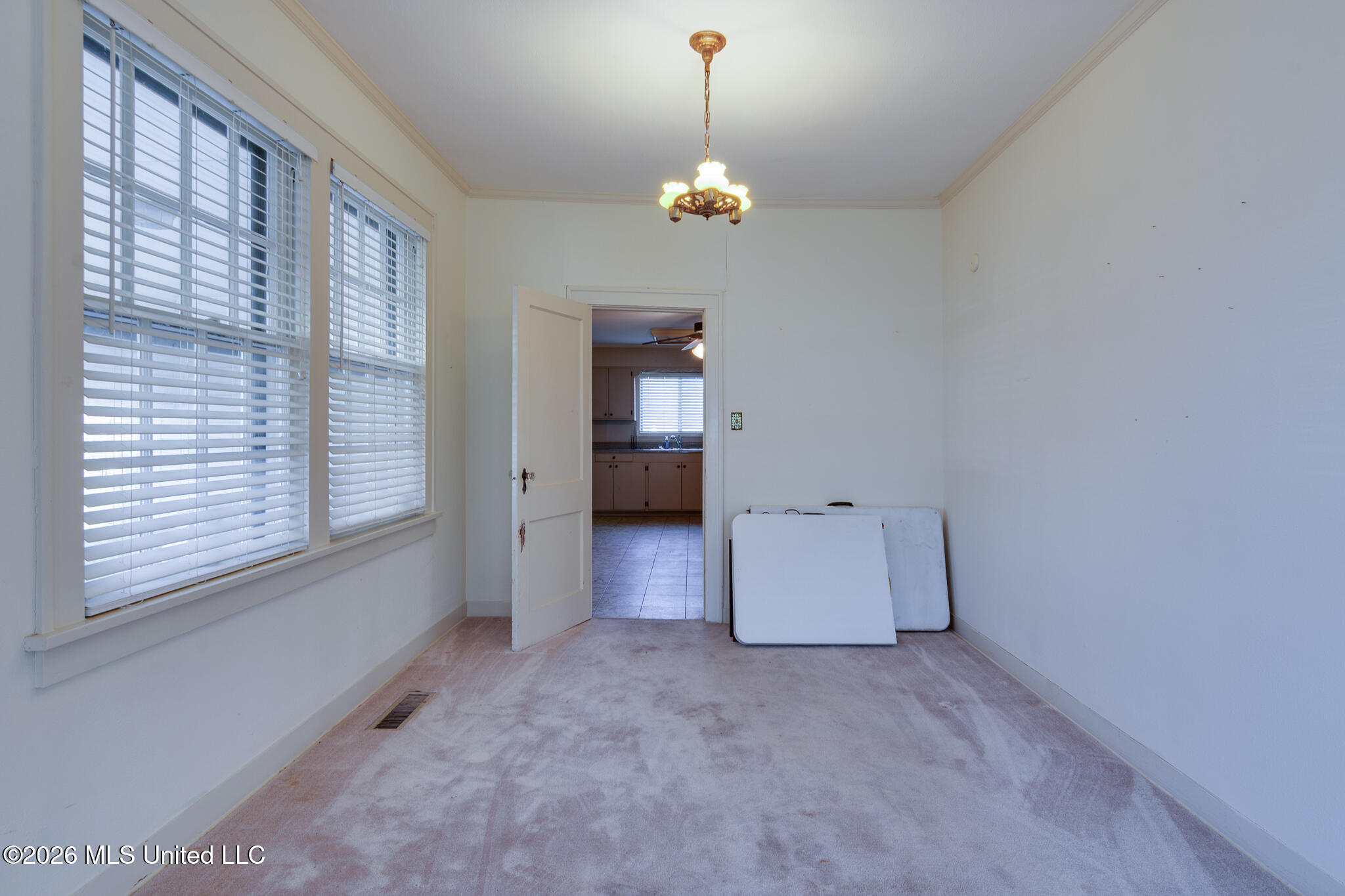 104 East South Avenue Crenshaw, MS 38621 - Photo 6 of 33 104 East South Avenue-11