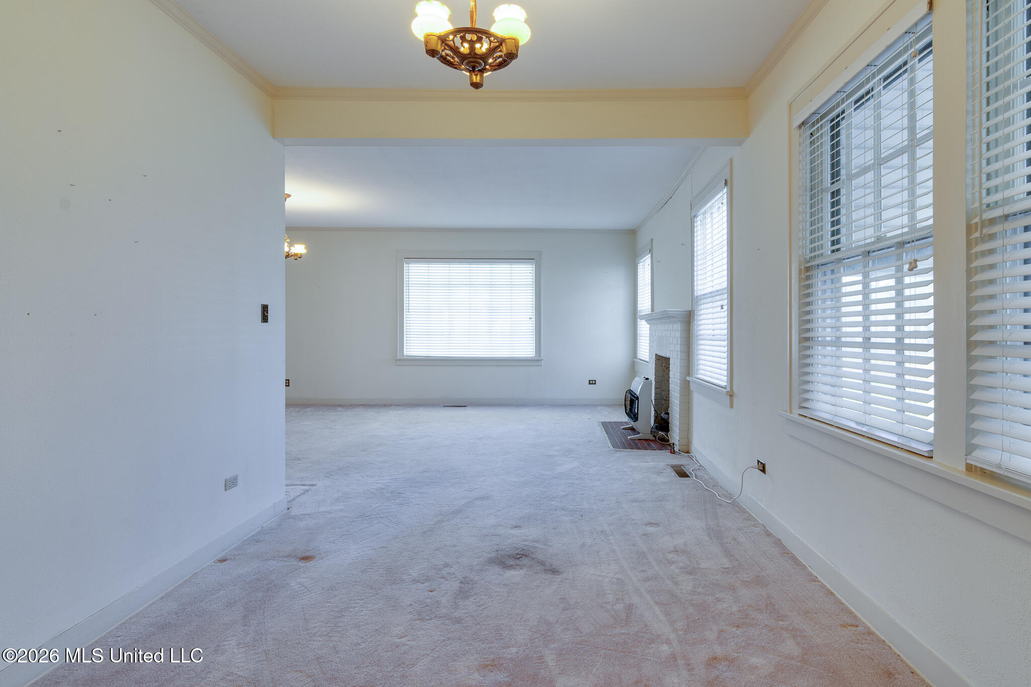 104 East South Avenue Crenshaw, MS 38621 - Photo 7 of 33 104 East South Avenue-12