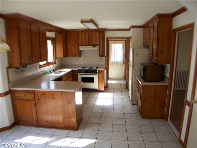 13301 Bailey Bridge Road Midlothian, VA 23112 - Photo 3 of 8