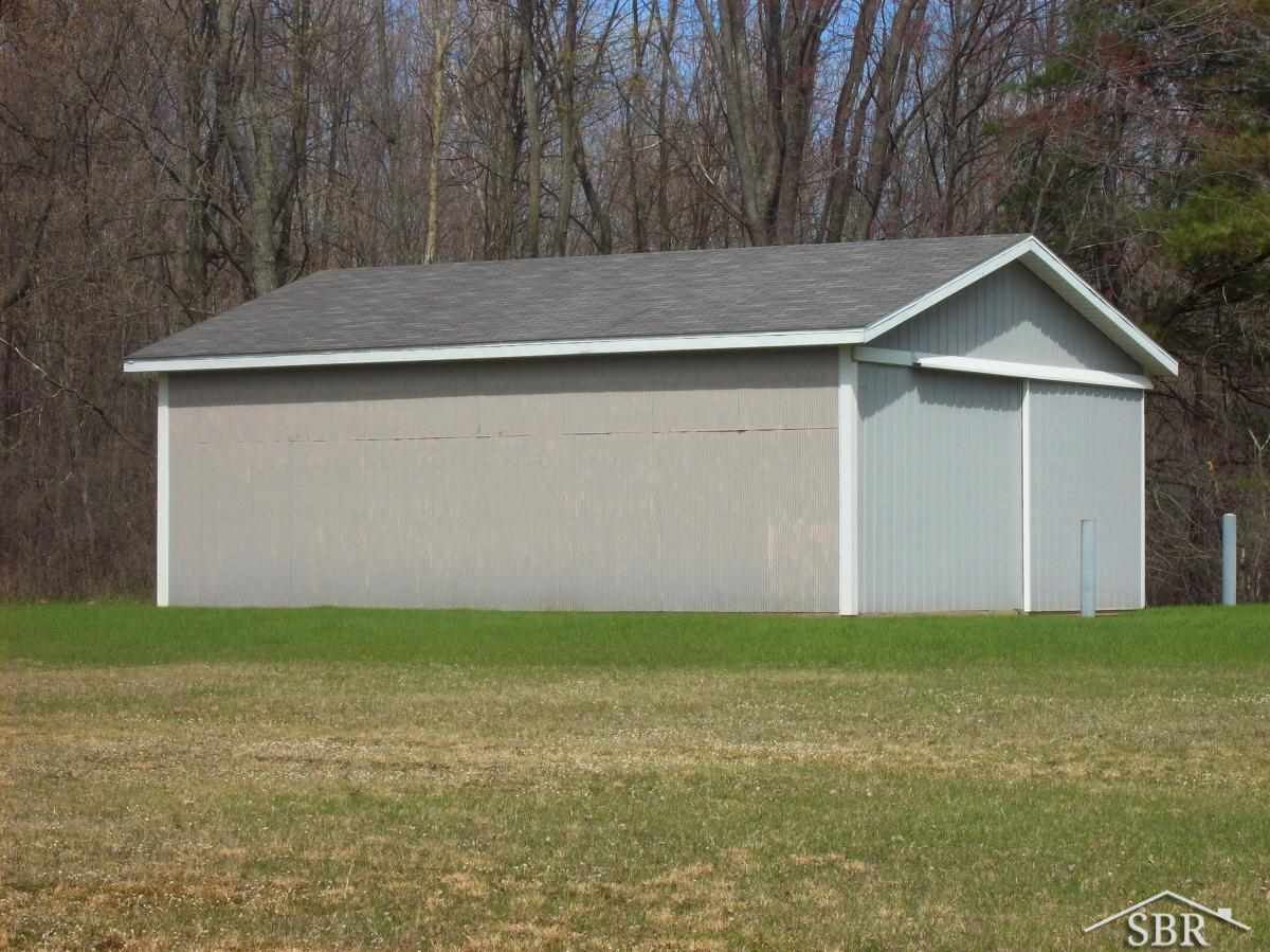 5325 McGrandy Road Bridgeport, MI 48722 - Photo 11 of 13 31192104-10.JPG