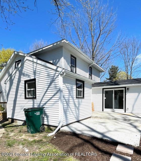 344 East Miller Road Lansing, MI 48911 - Photo 3 of 20 IMG_1451