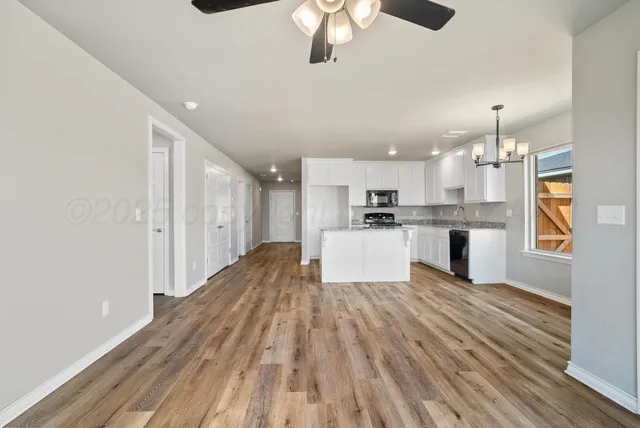 $350,000 | 1109 Caprock Street, Hereford, TX 79045