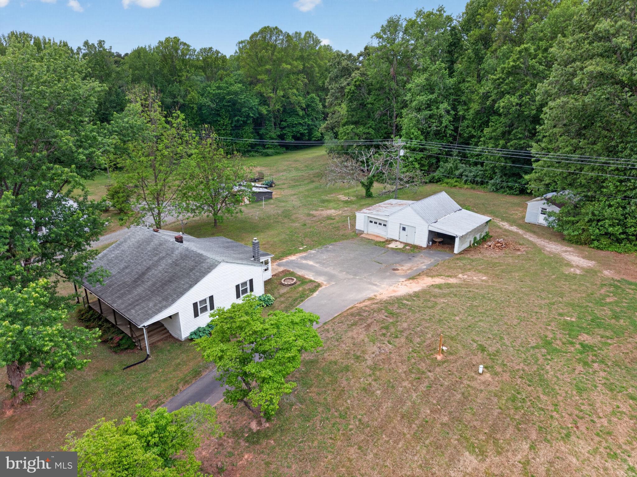 6800 Partlow Road Spotsylvania, VA 22551 - Photo 11 of 27 Charming home on spacious, green lot.