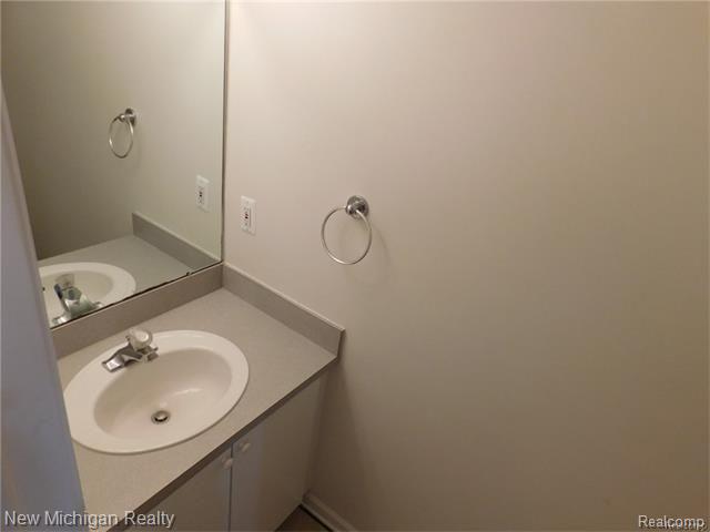 50547 Maurice Road, Unit 8 New Baltimore, MI 48047 - Photo 12 of 14
