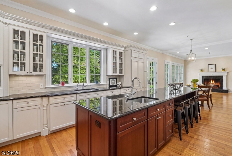 6 Grosvenor Road Short Hills, NJ 07078 - Photo 18 of 50 a kitchen with lots of counter top space