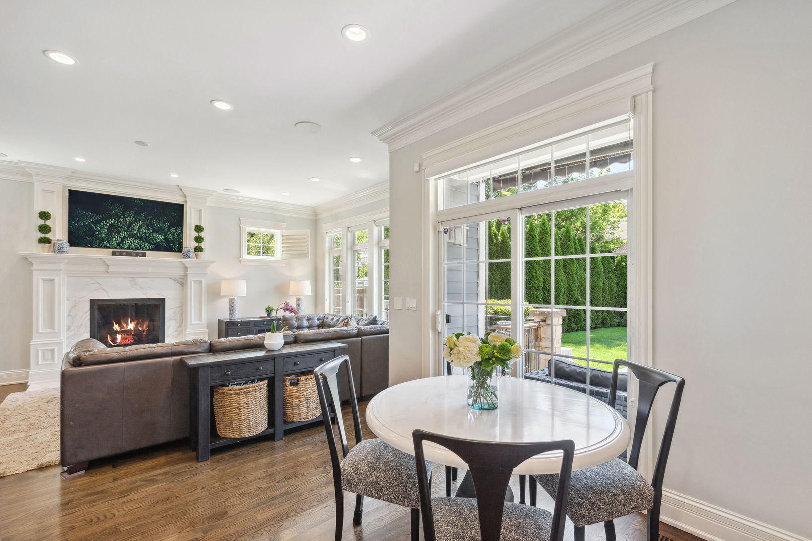 923 Harvard Lane Wilmette, IL 60091 - Photo 14 of 42 a view of a dining room with furniture window and outside view