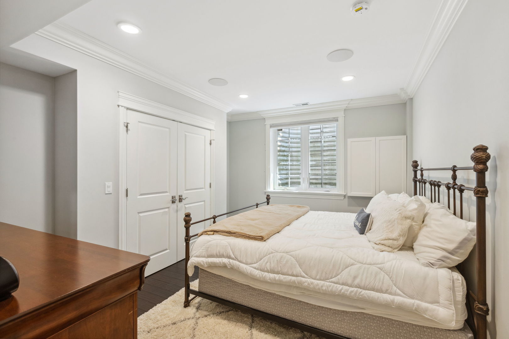 923 Harvard Lane Wilmette, IL 60091 - Photo 35 of 42 a bedroom with a bed and window