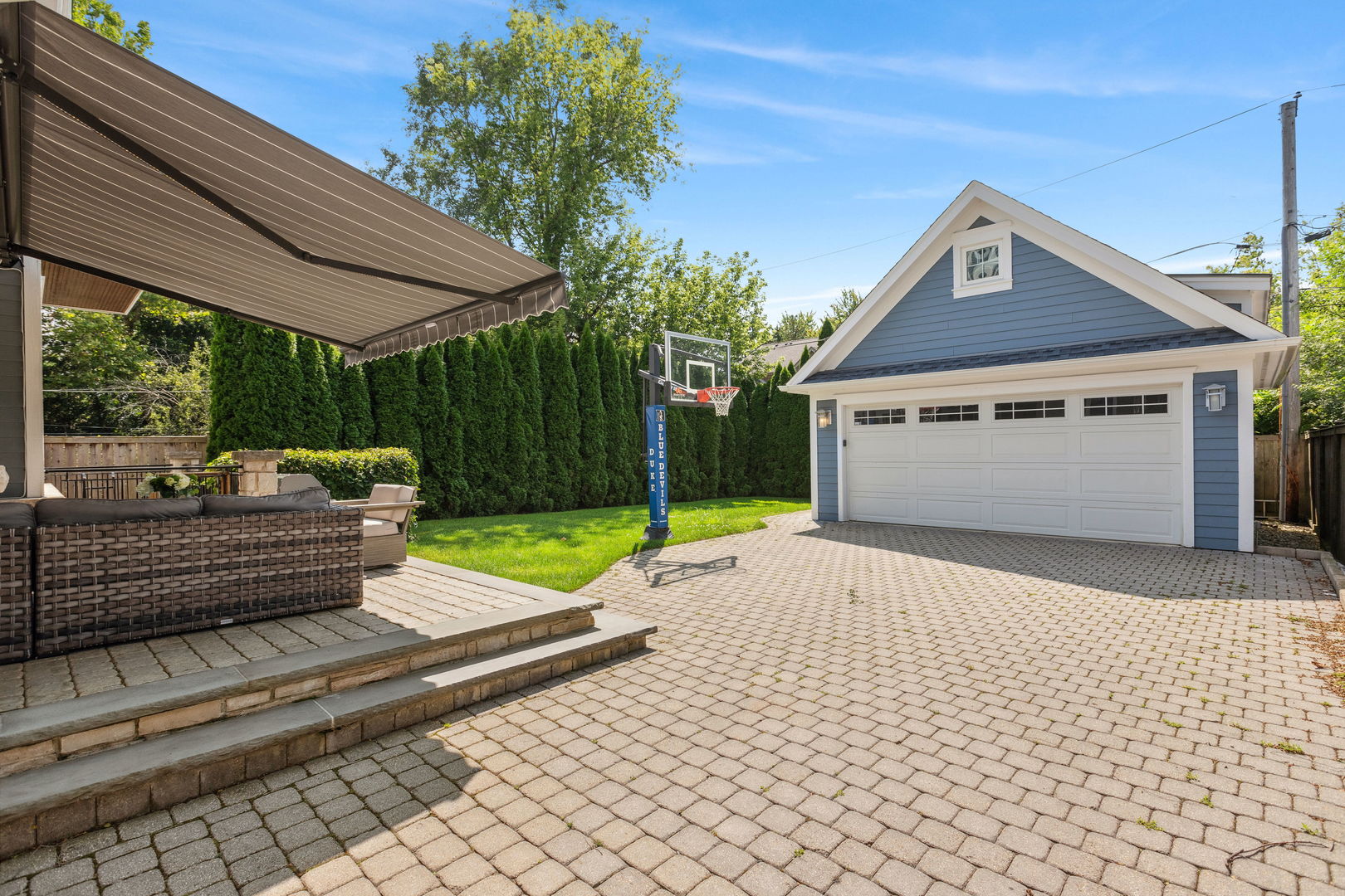 923 Harvard Lane Wilmette, IL 60091 - Photo 39 of 42 a house view with a outdoor space