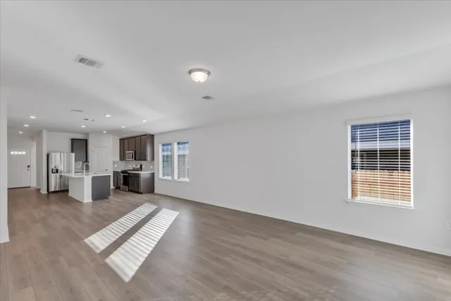 $2,300 | 5020 Hazelnut Lane, Del Valle, TX 78617