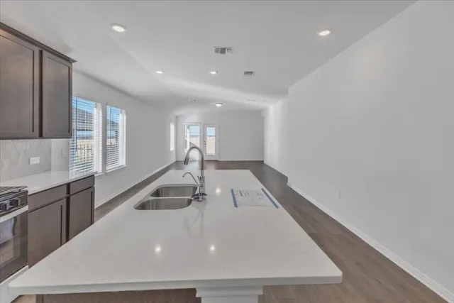 $2,300 | 5020 Hazelnut Lane, Del Valle, TX 78617