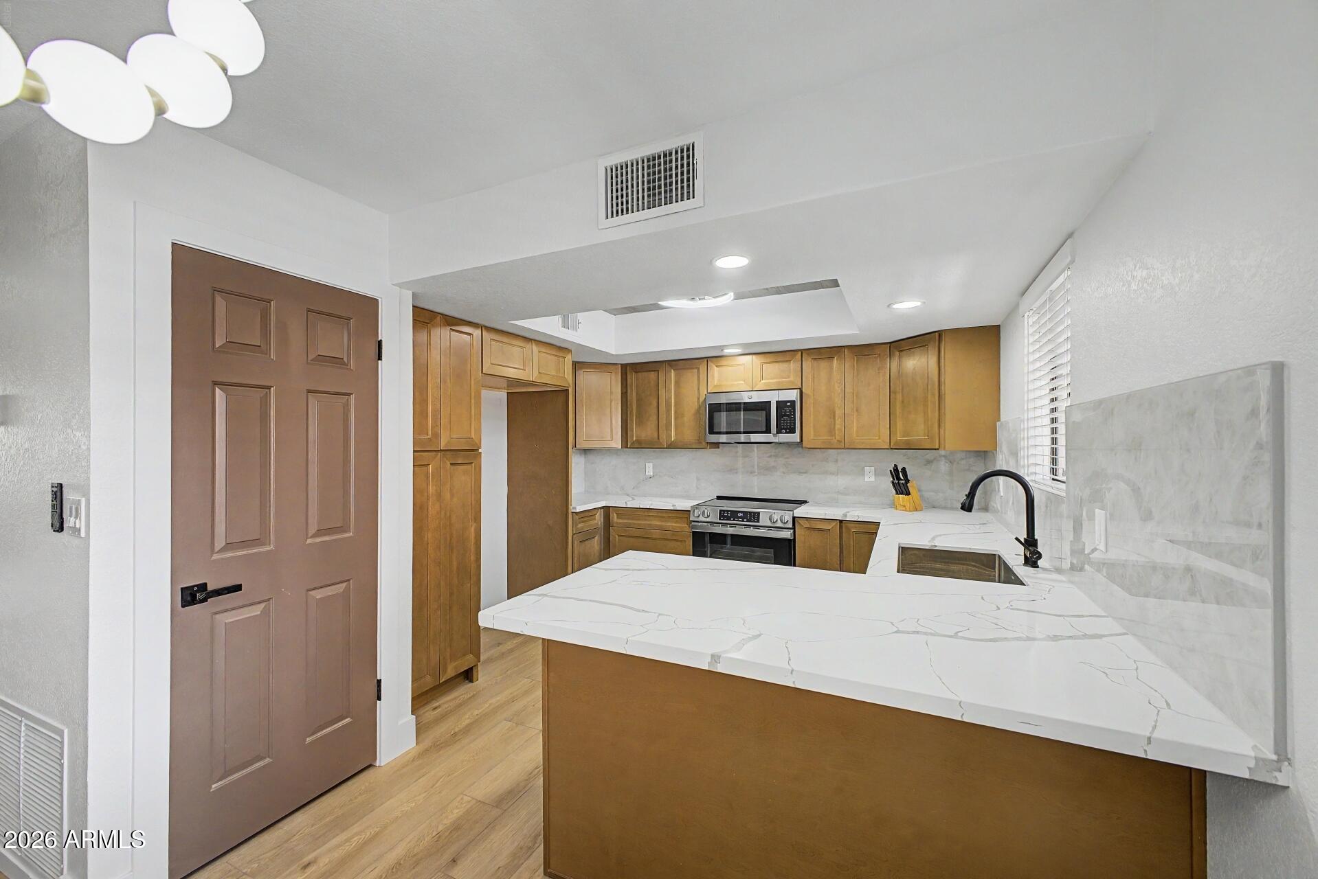 4303 East Cactus Road, Unit 314 Phoenix, AZ 85032 - Photo 3 of 22 3