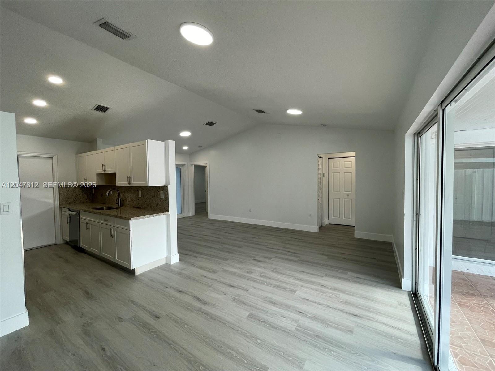 18254 Southwest 143rd Place Miami, FL 33177 - Photo 4 of 26