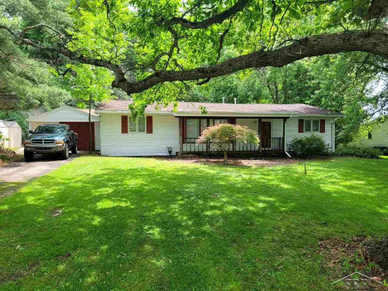 8045 Ohern Road Saginaw, MI 48609 - Photo 1 of 10 50079748.JPG