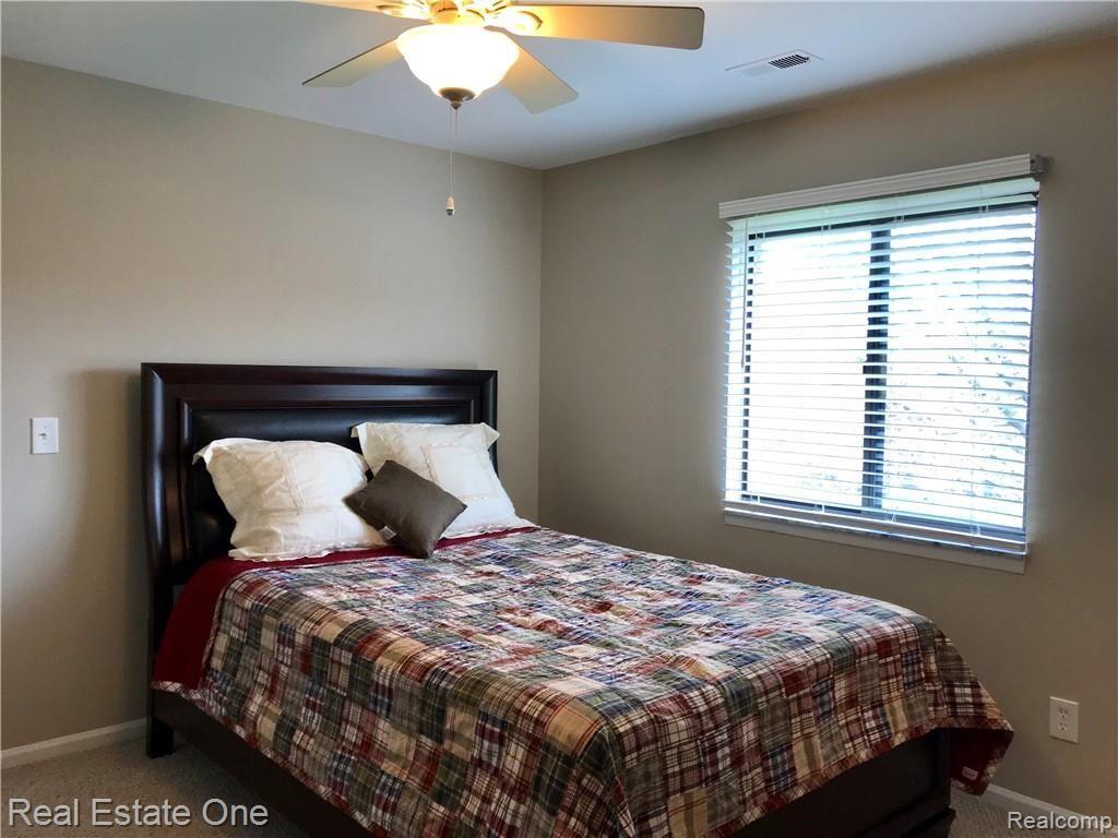 1558 Meadowside Drive, Unit 191 Rochester Hills, MI 48307 - Photo 11 of 19