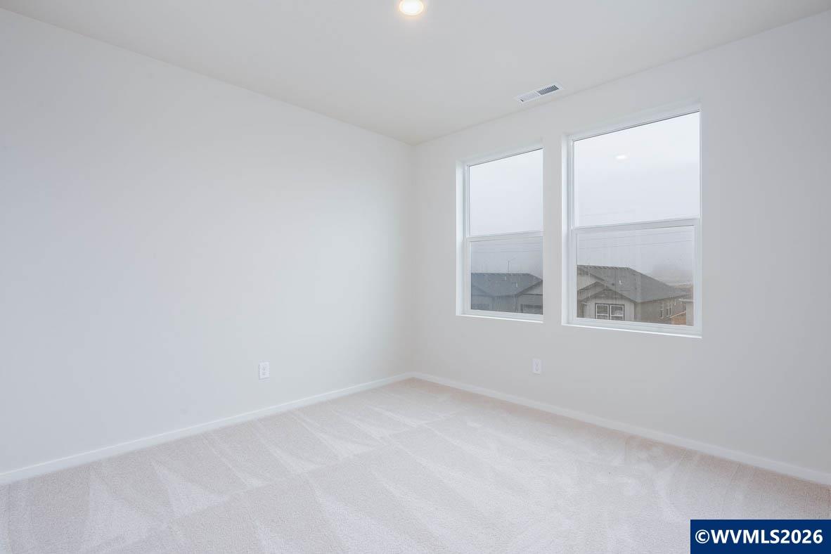 386 Reno Street Northeast Salem, OR 97301 - Photo 9 of 18 Gallery Image 9