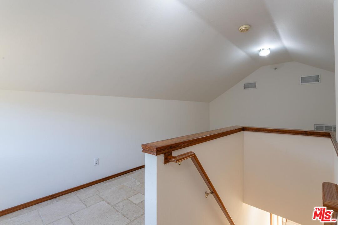 29243 Piani Road Pearblossom, CA 93553 - Photo 27 of 64 a view of entryway