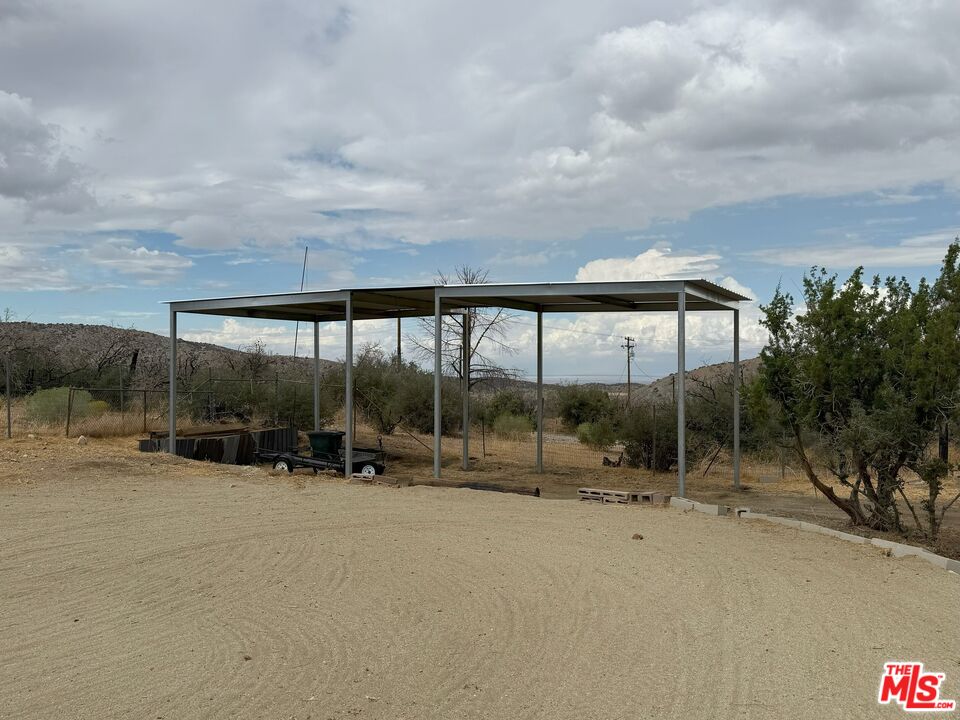 29243 Piani Road Pearblossom, CA 93553 - Photo 35 of 64