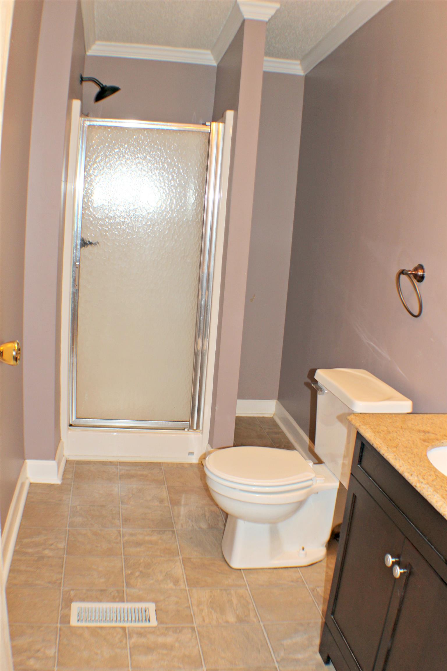 1268 Bull Run Road Lynchburg, TN 37352 - Photo 12 of 21 Hall bath that is shared with the 2 zoned bedrooms