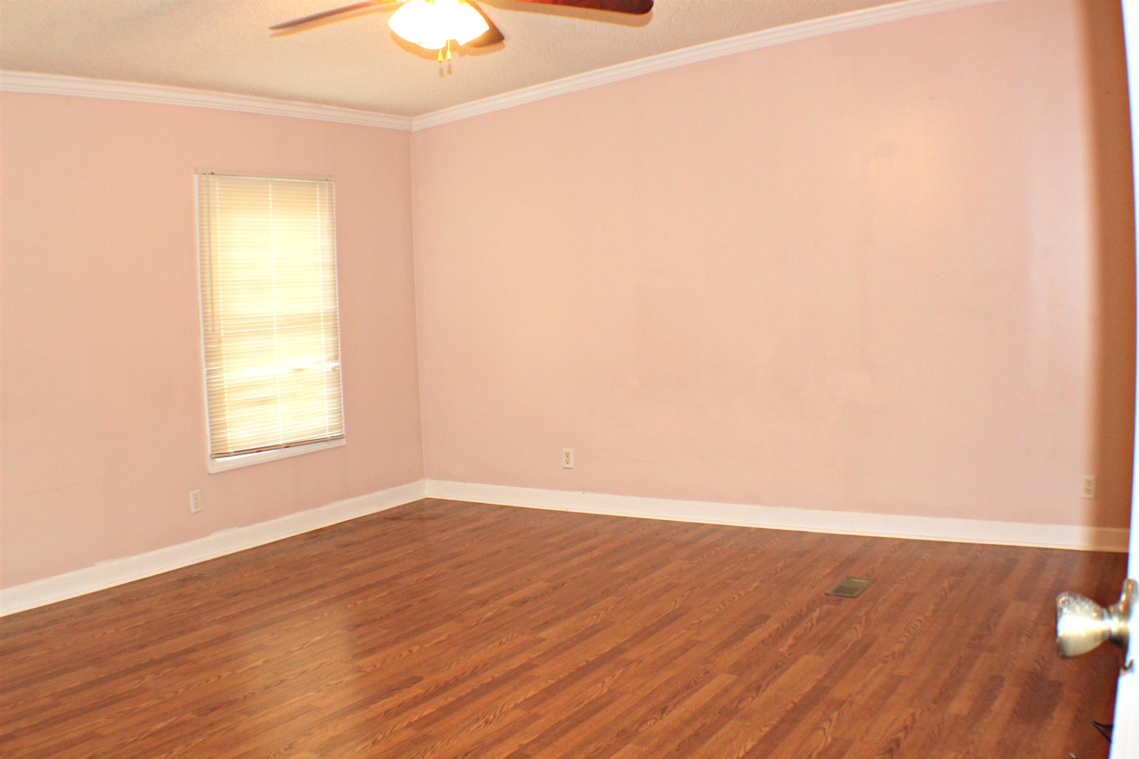 1268 Bull Run Road Lynchburg, TN 37352 - Photo 15 of 21 Master bedroom is HUGE and has a walk in closed that is 7x15 .
