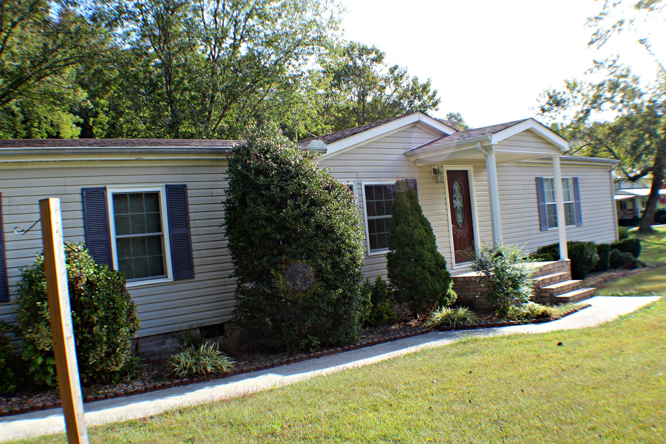 1268 Bull Run Road Lynchburg, TN 37352 - Photo 4 of 21 Welcome home. Move in ready and just waiting for you.