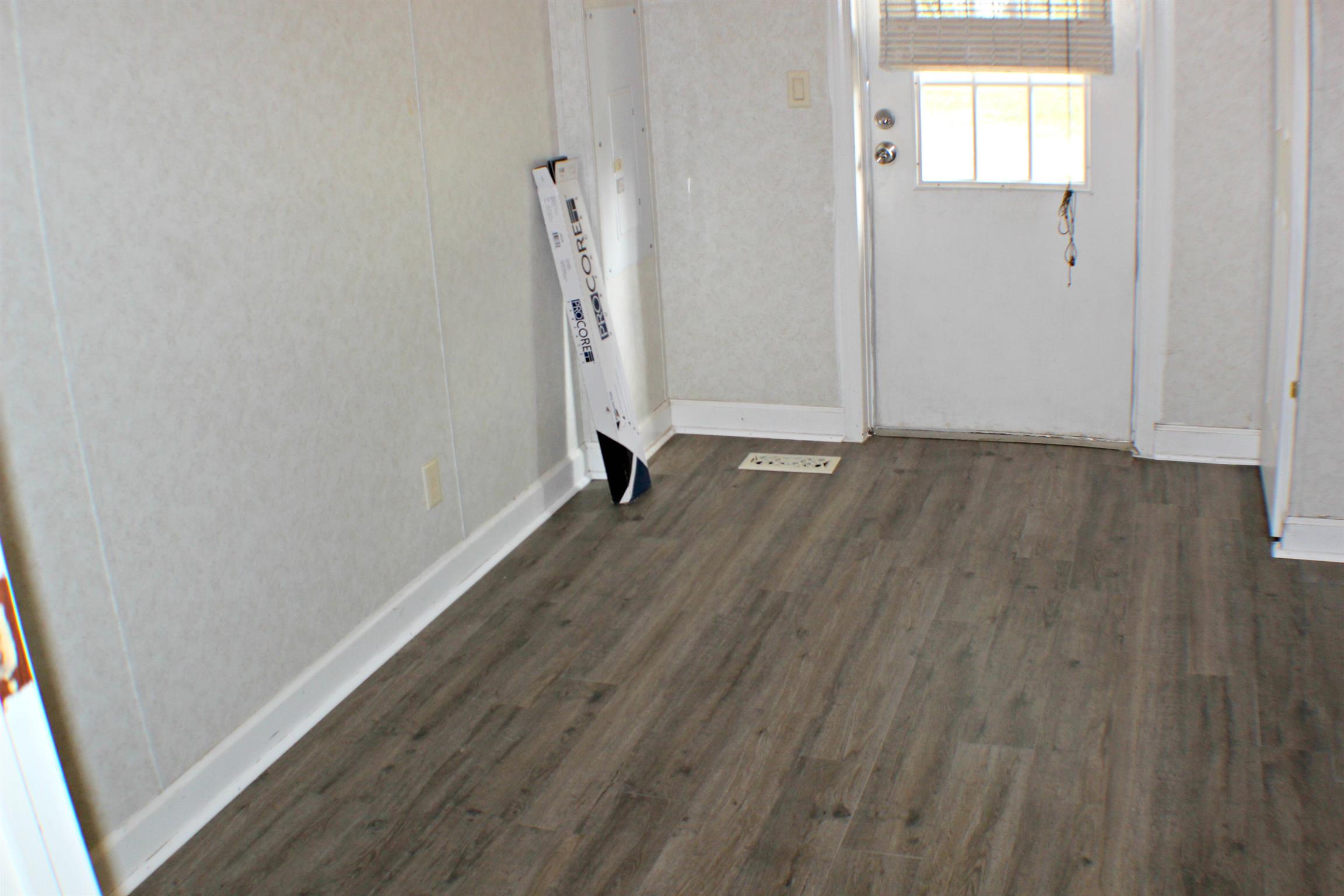 1268 Bull Run Road Lynchburg, TN 37352 - Photo 10 of 21 Large utility room.