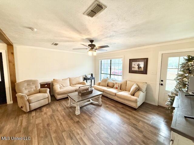 2003 Zetus Road Northwest Brookhaven, MS 39601 - Photo 5 of 34 IMG_5053