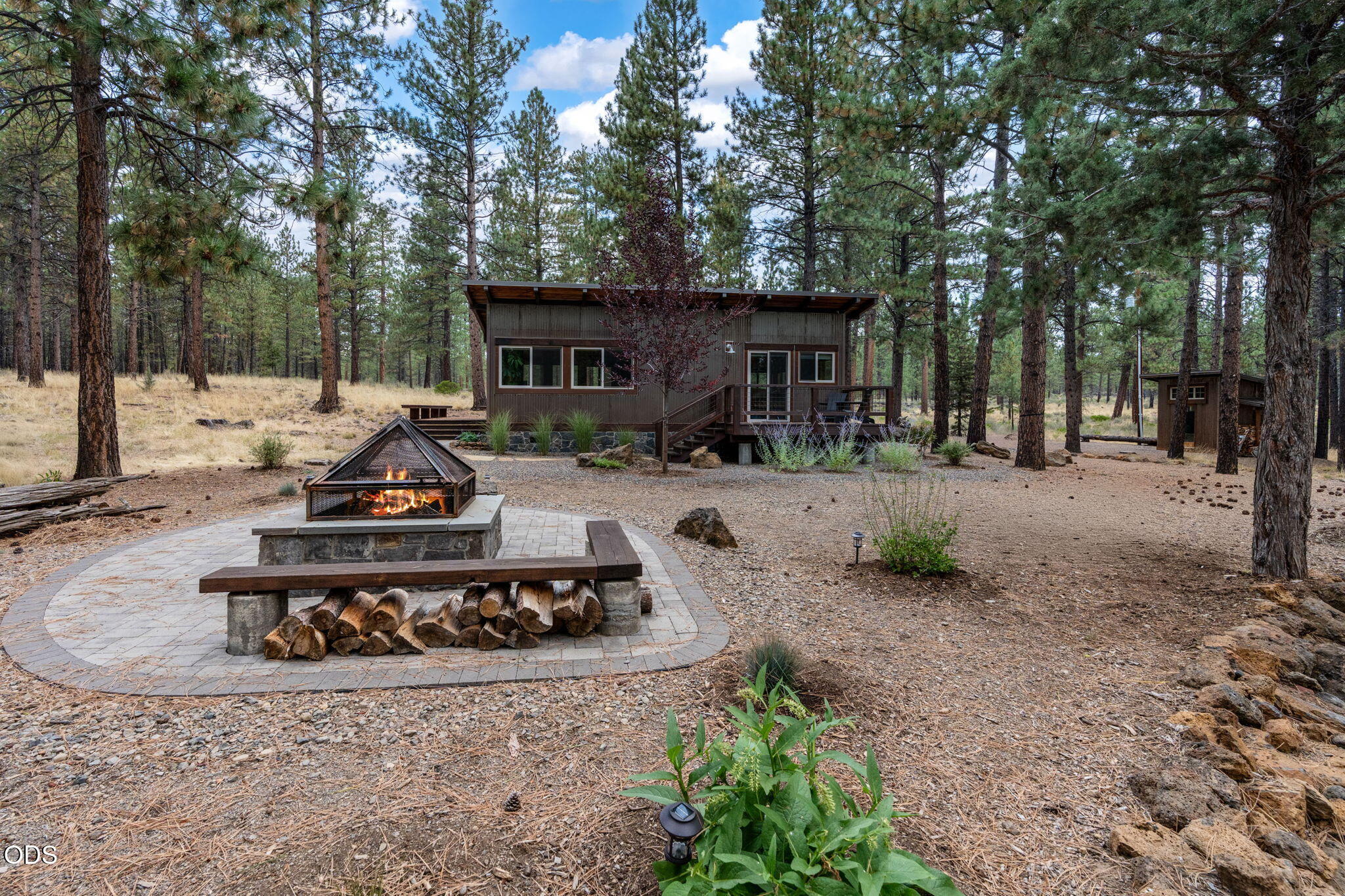 14857 Wildwing Road Sisters, OR 97759 - Photo 19 of 42 Gallery Image 19