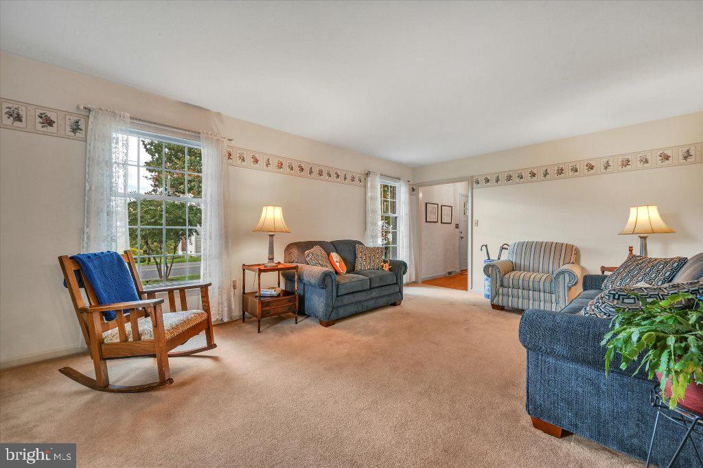 1025 Union House Road Lititz, PA 17543 - Photo 7 of 36