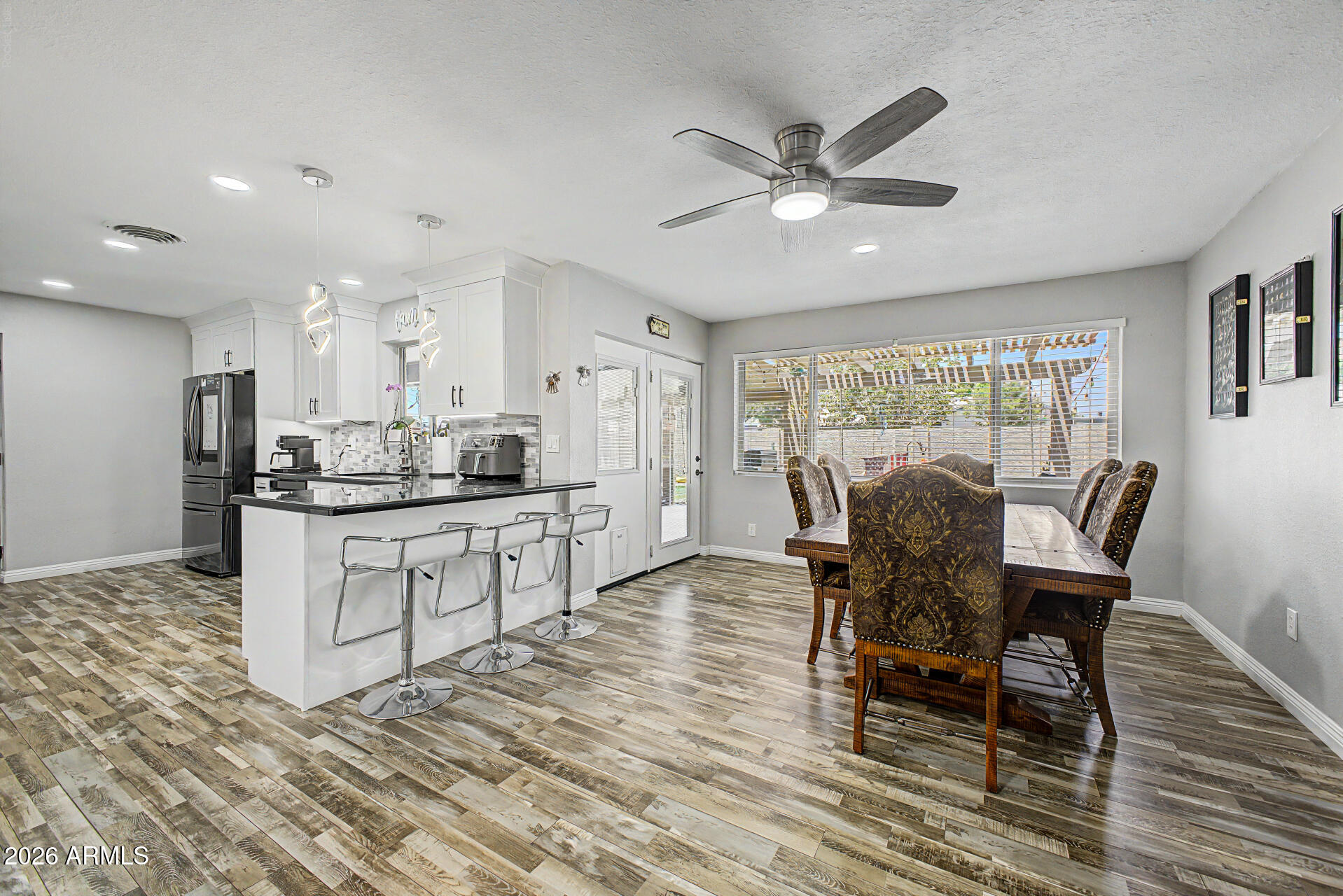 3038 West Charter Oak Road Phoenix, AZ 85029 - Photo 12 of 40 11-Charter Oak