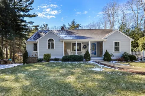 $835,000 | 33 Pinkham Road, Sandwich, MA 02563
