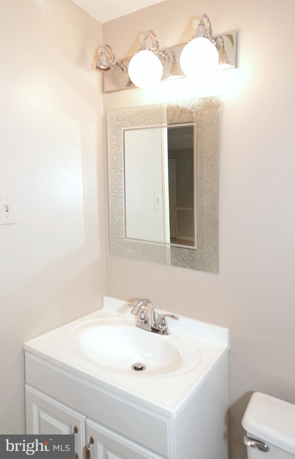 7208 Marbury Road Bethesda, MD 20817 - Photo 27 of 30 Bath