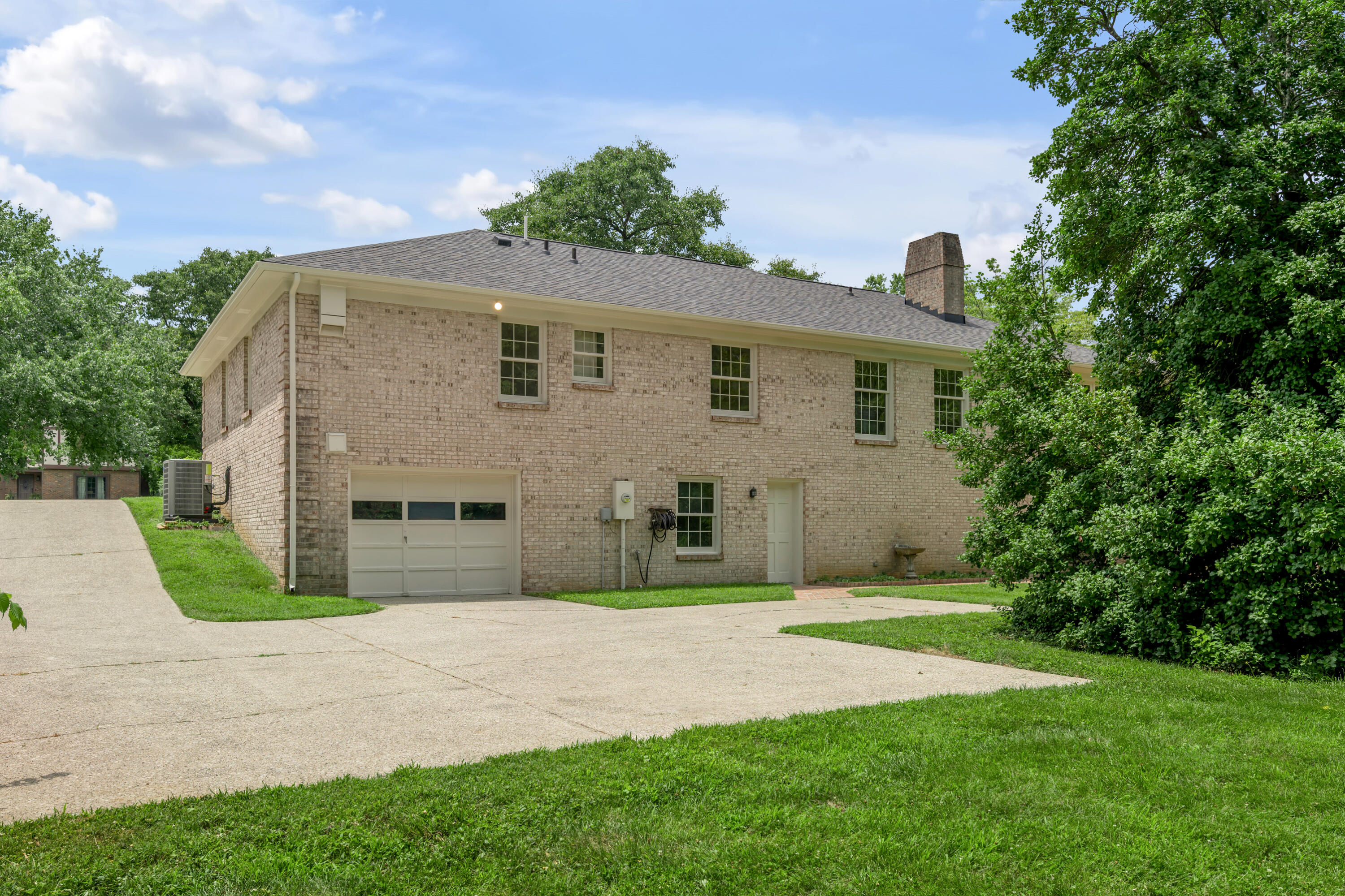 924 Chinoe Road Lexington, KY 40502 - Photo 64 of 70 Rear Elevation