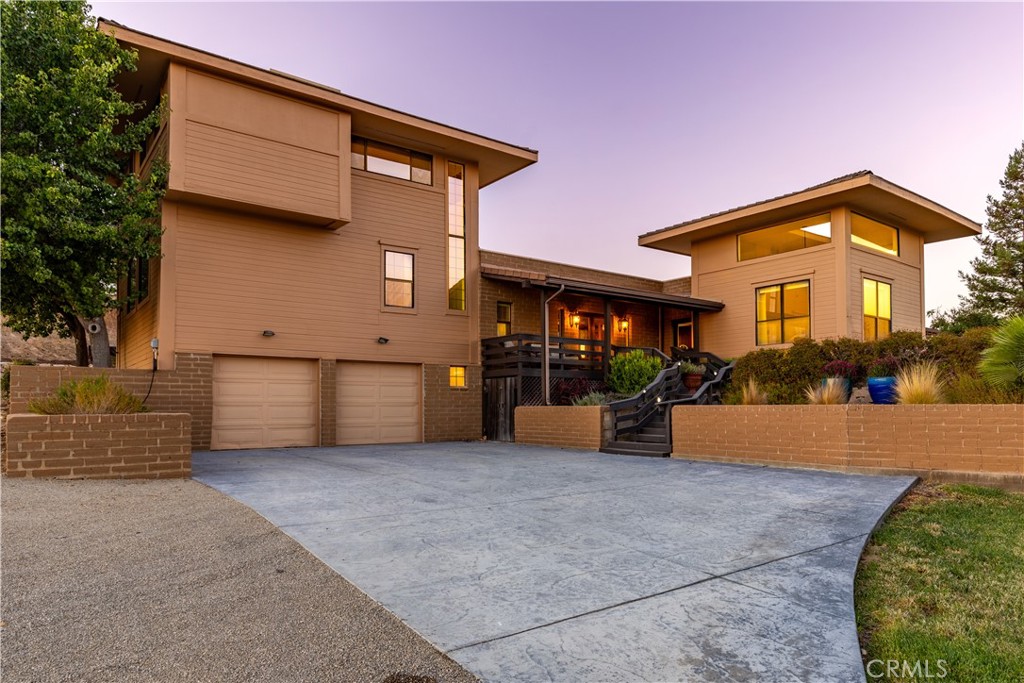 2550 Summer Ranch Road Paso Robles, CA 93446 - Photo 2 of 57