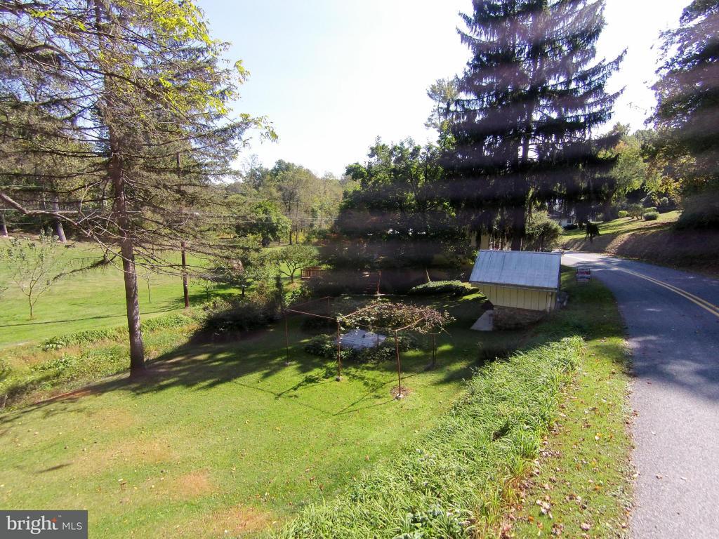 35 Pittsburg Valley Road Conestoga, PA 17516 - Photo 8 of 79