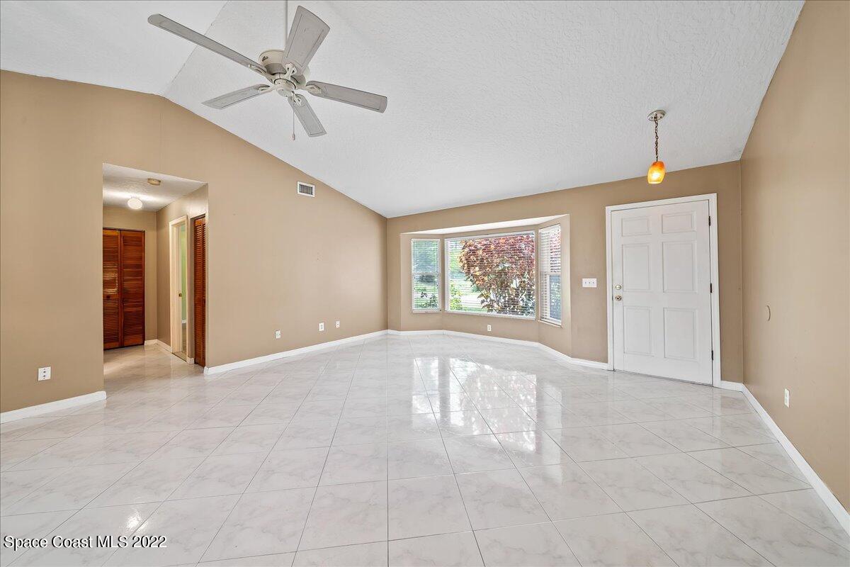 789 Rostock Circle Northwest Palm Bay, FL 32907 - Photo 7 of 34 Great/Family Room