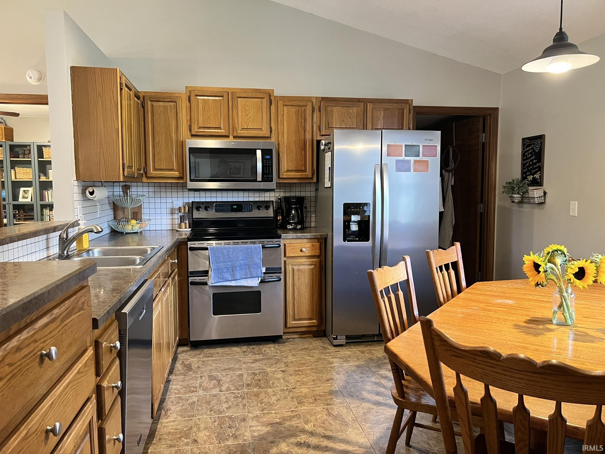 722 Autumn Ridge Lane Fort Wayne, IN 46804 - Photo 7 of 19