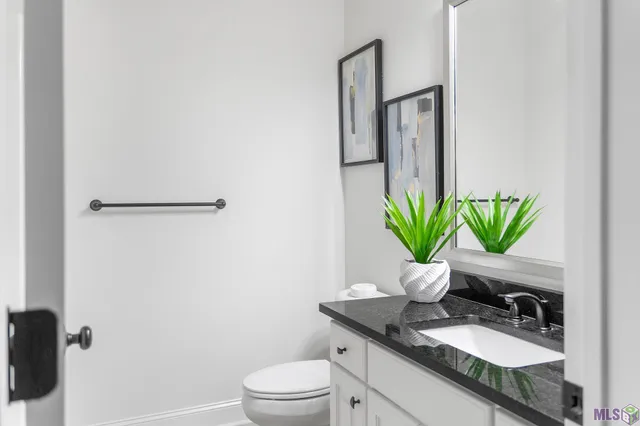 $365,000 | 43306 Pond View Drive, Prairieville, LA 70769