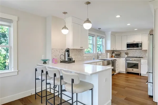 $3,500 | 137 Rosebriar Avenue, South Kingstown, RI 02879