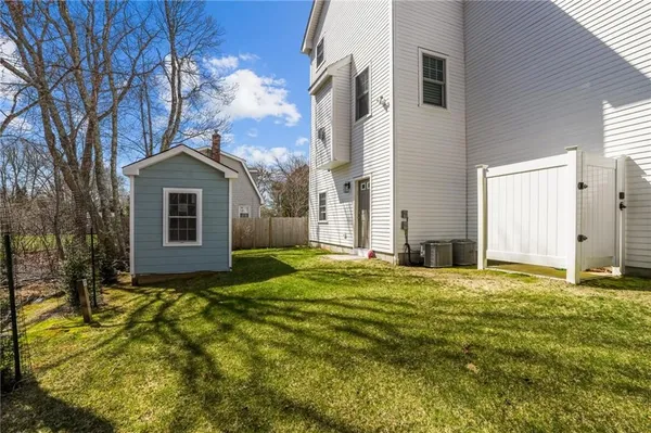 $3,500 | 137 Rosebriar Avenue, South Kingstown, RI 02879