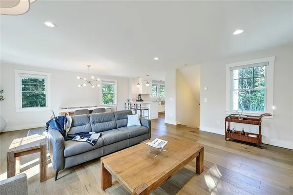 $3,500 | 137 Rosebriar Avenue, South Kingstown, RI 02879